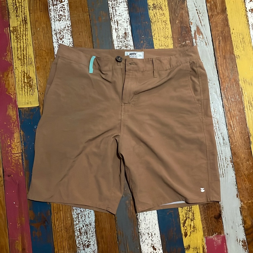 Gently used Jetty shorts men’s sz 34 tan